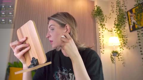 Snapshot of cassieholland chatting on March 1, 2026, 7:54 am Im Cassie3 online show from March 1, 2026, 7:54 am