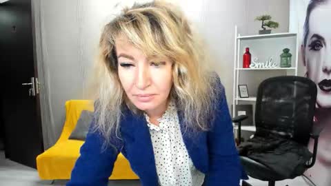 Snapshot of cassiejonas chatting on October 22, 2025, 2:45 am CassieJonas online show from October 22, 2025, 2:45 am