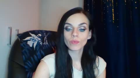 Snapshot of cassiexqueen chatting on October 28, 2025, 8:00 pm Cassie online show from October 28, 2025, 8:00 pm