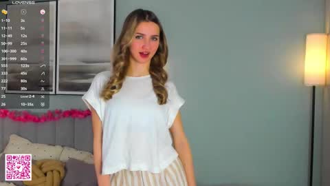 Snapshot of casual_blonde chatting on February 25, 2026, 7:07 am For friends Kira online show from February 25, 2026, 7:07 am