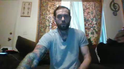 Snapshot of casualfrank chatting on October 1, 2025, 9:43 pm CasualFun online show from October 1, 2025, 9:43 pm