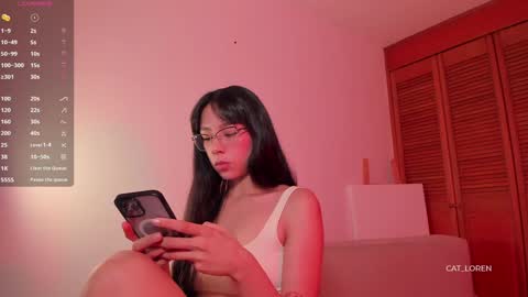 Snapshot of cat_loren chatting on February 6, 2025, 6:24 pm Loren online show from February 6, 2025, 6:24 pm