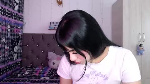 Snapshot of cat_mila_ chatting on February 11, 2026, 6:18 am Mila online show from February 11, 2026, 6:18 am