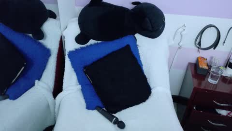 Cata online show from October 10, 2025, 6:29 pm