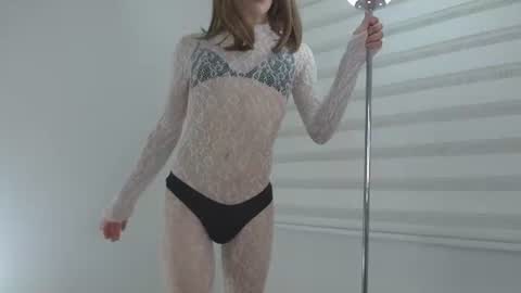 cata_n_cami online show from June 25, 2026, 2:33 am