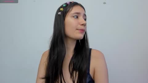 Snapshot of catalella_0 chatting on October 24, 2025, 10:28 pm Catalella online show from October 24, 2025, 10:28 pm