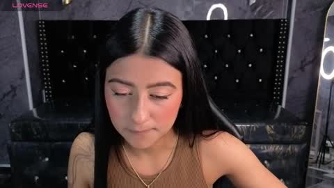 catalella_little_b online show from June 2, 2026, 8:33 pm