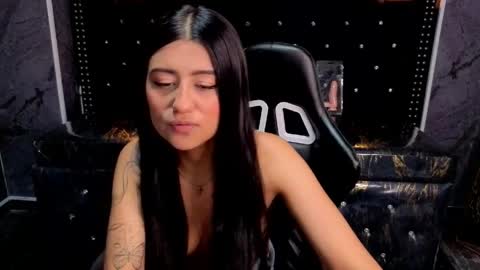 catalella_little_b online show from June 3, 2026, 8:36 pm