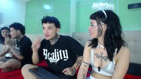 Snapshot of catalellaandpaul chatting on March 8, 2025, 10:11 am CatalellaAndPaul online show from March 8, 2025, 10:11 am