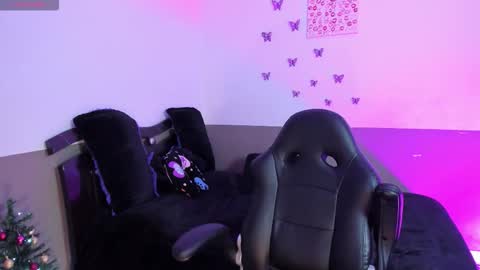 LUU online show from December 5, 2025, 4:21 am