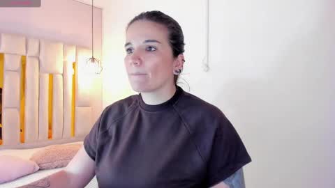 Cataleya online show from October 14, 2025, 10:49 am