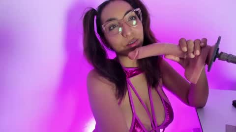Cata  Monday- Saturday   On line at 0100pm-0700pm online show from May 12, 2026, 7:44 pm