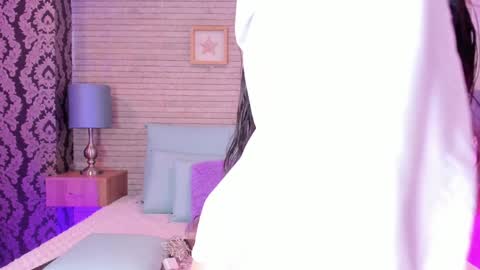 Snapshot of catalinnathompson chatting on December 24, 2024, 12:00 pm CatalinnaThompson online show from December 24, 2024, 12:00 pm