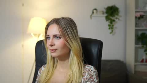 catecrago  online show from October 2, 2025, 7:59 am