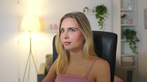 catecrago  online show from November 26, 2025, 8:59 am