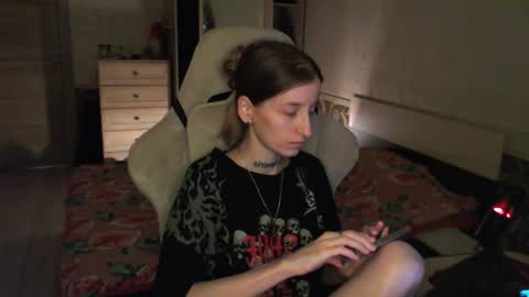 Snapshot of cath_dysphoria_ chatting on October 23, 2025, 9:35 pm CATH online show from October 23, 2025, 9:35 pm