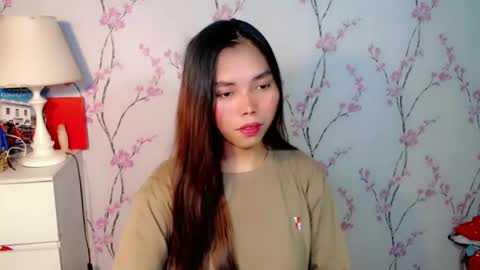 catherine_365 online show from October 2, 2025, 5:14 am