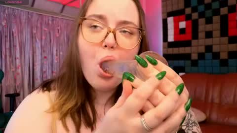 catherineclaire online show from May 26, 2026, 4:36 pm