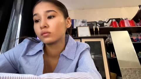 catherinepirs online show from April 15, 2026, 9:27 am