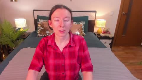 Catrin online show from April 1, 2026, 4:24 am