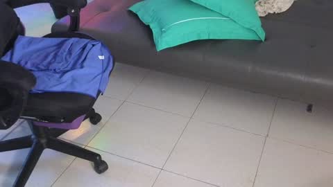 Snapshot of catherinstone chatting on December 2, 2024, 1:35 pm catherinstone online show from December 2, 2024, 1:35 pm