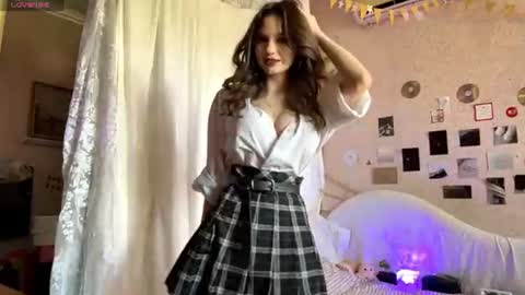 Roniy online show from June 10, 2026, 12:15 pm