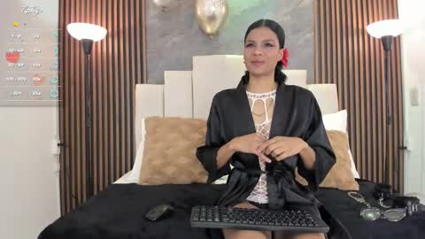 catiusca_reyes_03 online show from January 9, 2026, 12:08 pm
