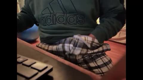 Snapshot of catmandoo21001 chatting on January 13, 2025, 1:45 am catmandoo21001 online show from January 13, 2025, 1:45 am