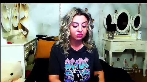 lauren online show from February 2, 2026, 6:45 am