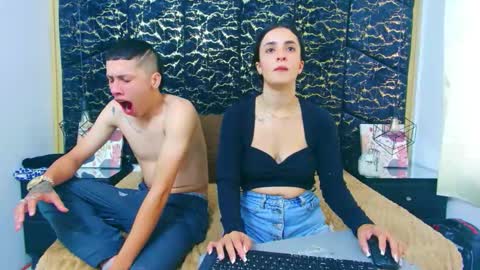 Snapshot of cattyandnicky chatting on November 18, 2025, 12:31 pm CattyANDnicky online show from November 18, 2025, 12:31 pm