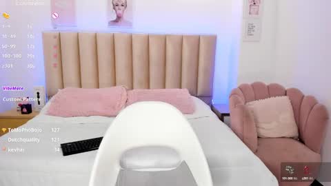 Snapshot of catvalentinee_ chatting on February 11, 2025, 11:33 pm catvalentinee_ online show from February 11, 2025, 11:33 pm