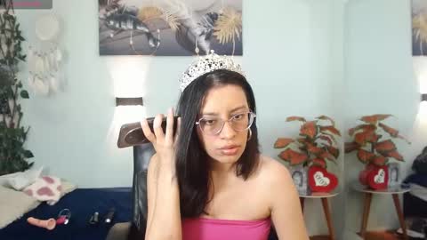 Snapshot of caty_angel chatting on October 22, 2025, 7:57 pm Caty online show from October 22, 2025, 7:57 pm