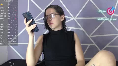 cava_pretty online show from February 26, 2025, 11:09 am