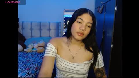 Snapshot of caylinn19 chatting on October 5, 2025, 4:11 am Caylinn online show from October 5, 2025, 4:11 am