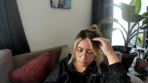 ccuteass online show from January 20, 2025, 4:01 pm