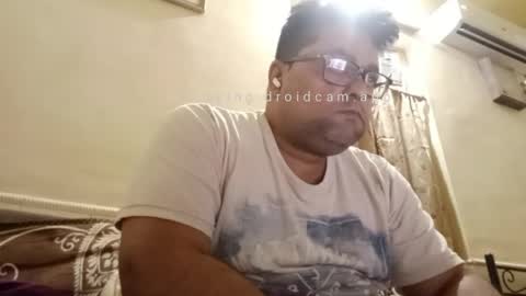 CD SISSY online show from April 21, 2026, 2:37 am