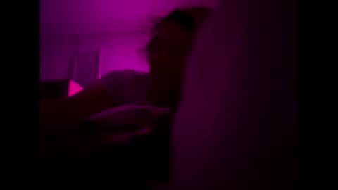 Snapshot of cece_vibez chatting on November 26, 2025, 10:49 am cece_vibez online show from November 26, 2025, 10:49 am