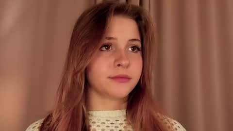 Snapshot of ceceliapidcock chatting on December 5, 2025, 8:27 pm Lina online show from December 5, 2025, 8:27 pm