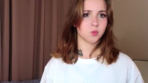 Snapshot of ceceliapidcock chatting on February 22, 2026, 7:01 pm Lina online show from February 22, 2026, 7:01 pm