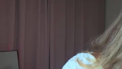 Snapshot of ceceliapidcock chatting on April 8, 2026, 7:14 pm Lina online show from April 8, 2026, 7:14 pm