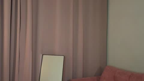 Snapshot of ceceliapidcock chatting on April 12, 2026, 6:24 pm Lina online show from April 12, 2026, 6:24 pm