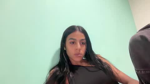 ceci1218 online show from April 5, 2026, 8:17 pm