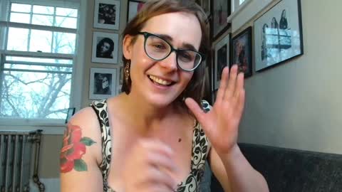 Snapshot of cecilysaintclaire chatting on December 18, 2024, 5:31 pm Cecily Saint Claire online show from December 18, 2024, 5:31 pm