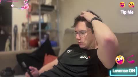 Snapshot of ceedm91 chatting on November 8, 2025, 4:51 pm ceedm91 online show from November 8, 2025, 4:51 pm