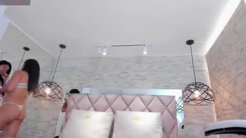  CELENE  online show from November 18, 2025, 6:56 pm