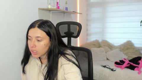 Snapshot of celeste_bonnet1 chatting on October 18, 2025, 7:25 pm celeste_bonnet1 online show from October 18, 2025, 7:25 pm