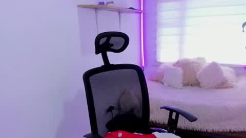 Snapshot of celeste_bonnet1 chatting on November 5, 2025, 7:25 pm celeste_bonnet1 online show from November 5, 2025, 7:25 pm