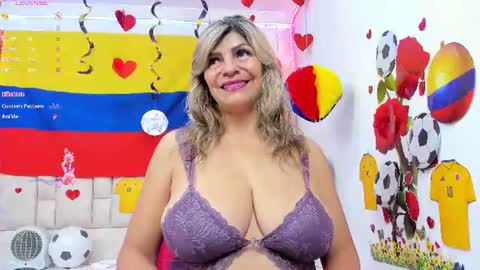 Snapshot of celeste_lincon chatting on June 28, 2026, 10:49 pm Celeste Lincon online show from June 28, 2026, 10:49 pm