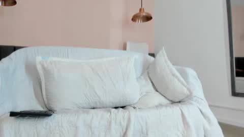 celeste_smmith_ online show from March 11, 2025, 10:18 am