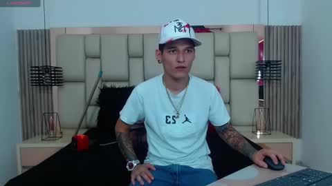 Snapshot of celesteanddylan chatting on February 8, 2025, 11:45 pm Celeste AND Dylan online show from February 8, 2025, 11:45 pm